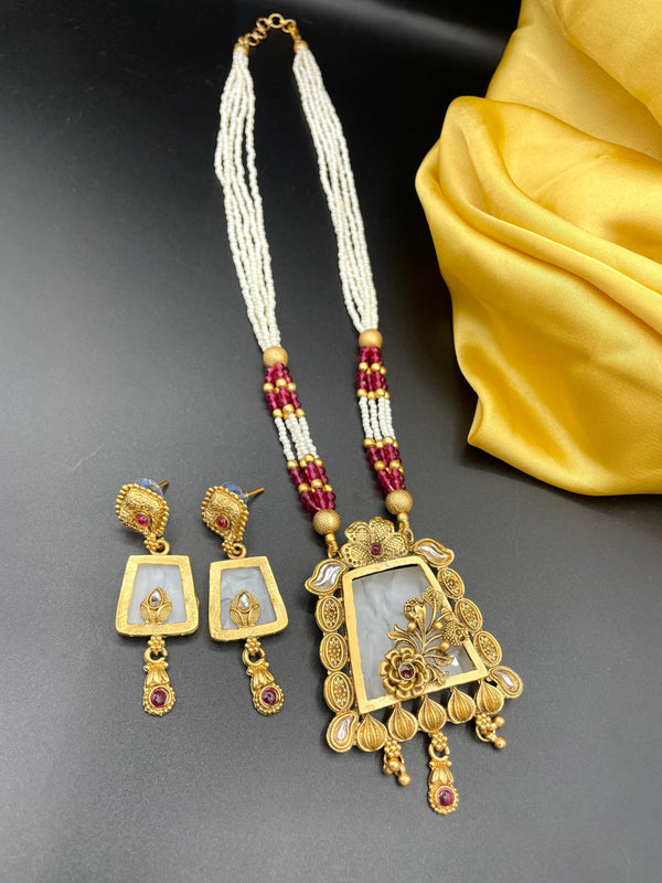 Mala sets